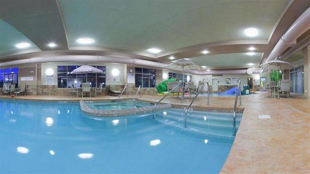 Holiday Inn Express & Suites Wausau By Ihg Weston Exterior foto