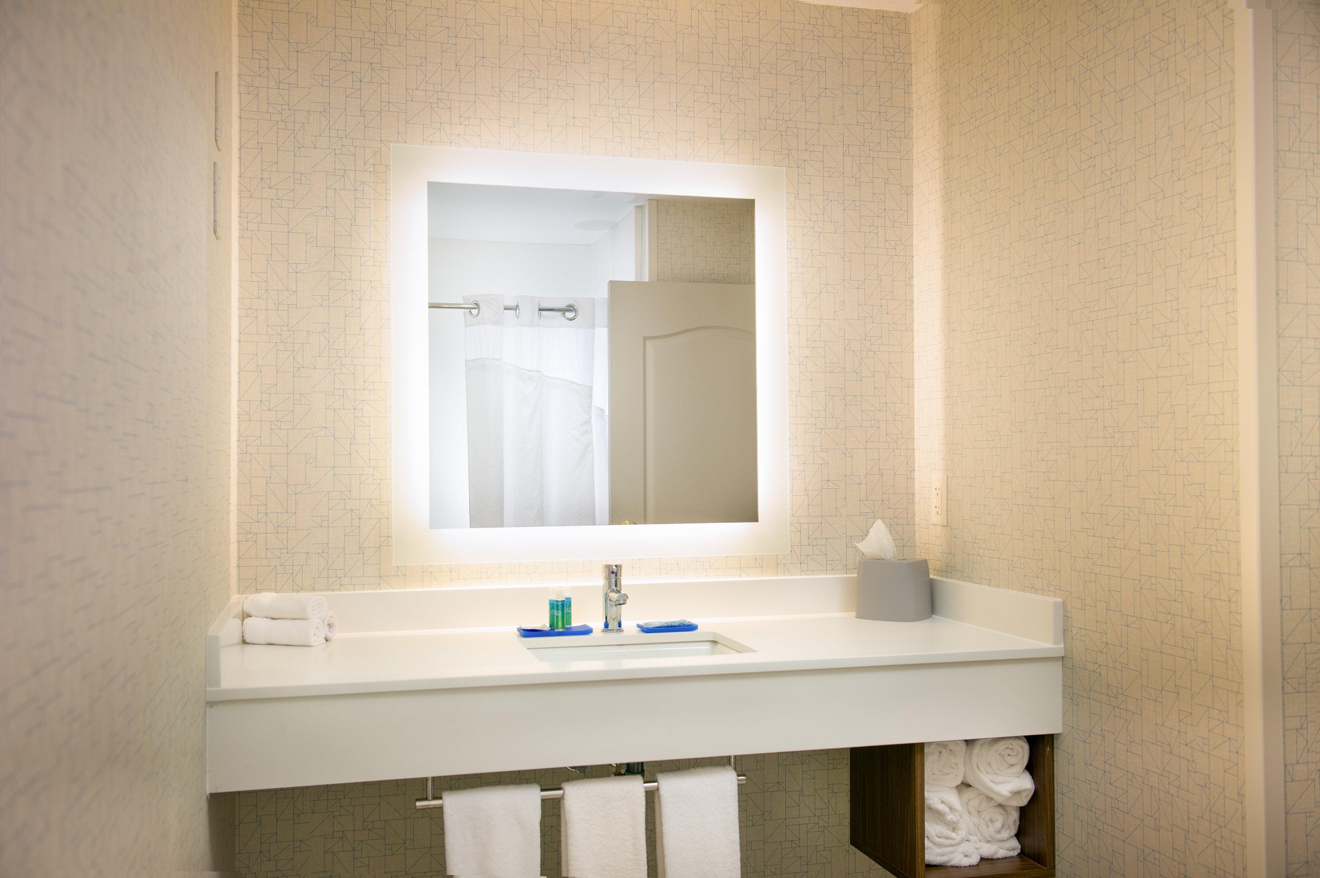 Holiday Inn Express & Suites Wausau By Ihg Weston Exterior foto
