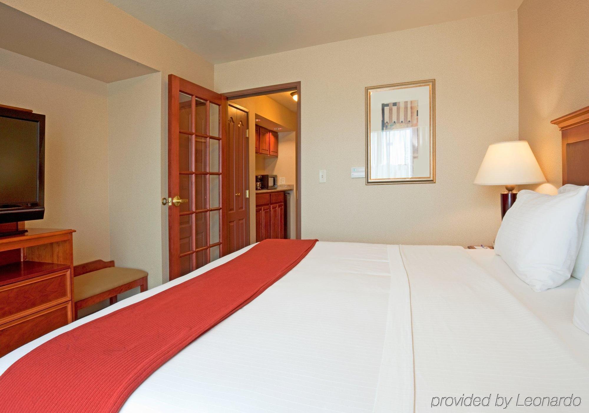 Holiday Inn Express & Suites Wausau By Ihg Weston Habitación foto