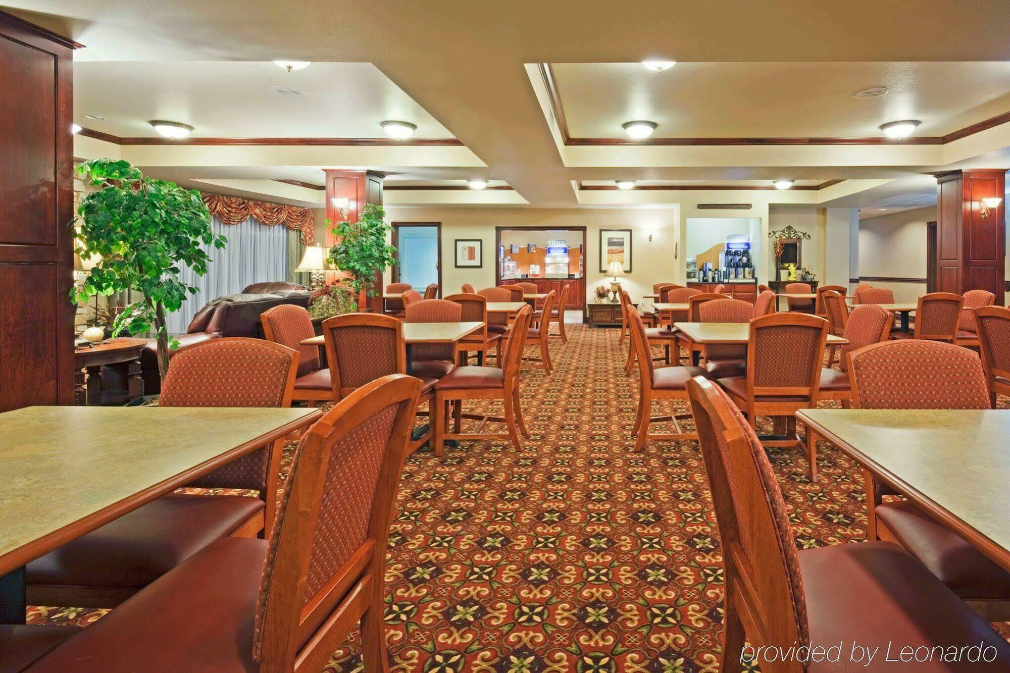 Holiday Inn Express & Suites Wausau By Ihg Weston Exterior foto