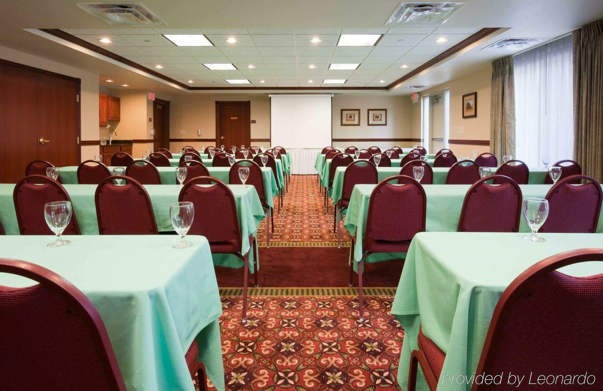 Holiday Inn Express & Suites Wausau By Ihg Weston Exterior foto